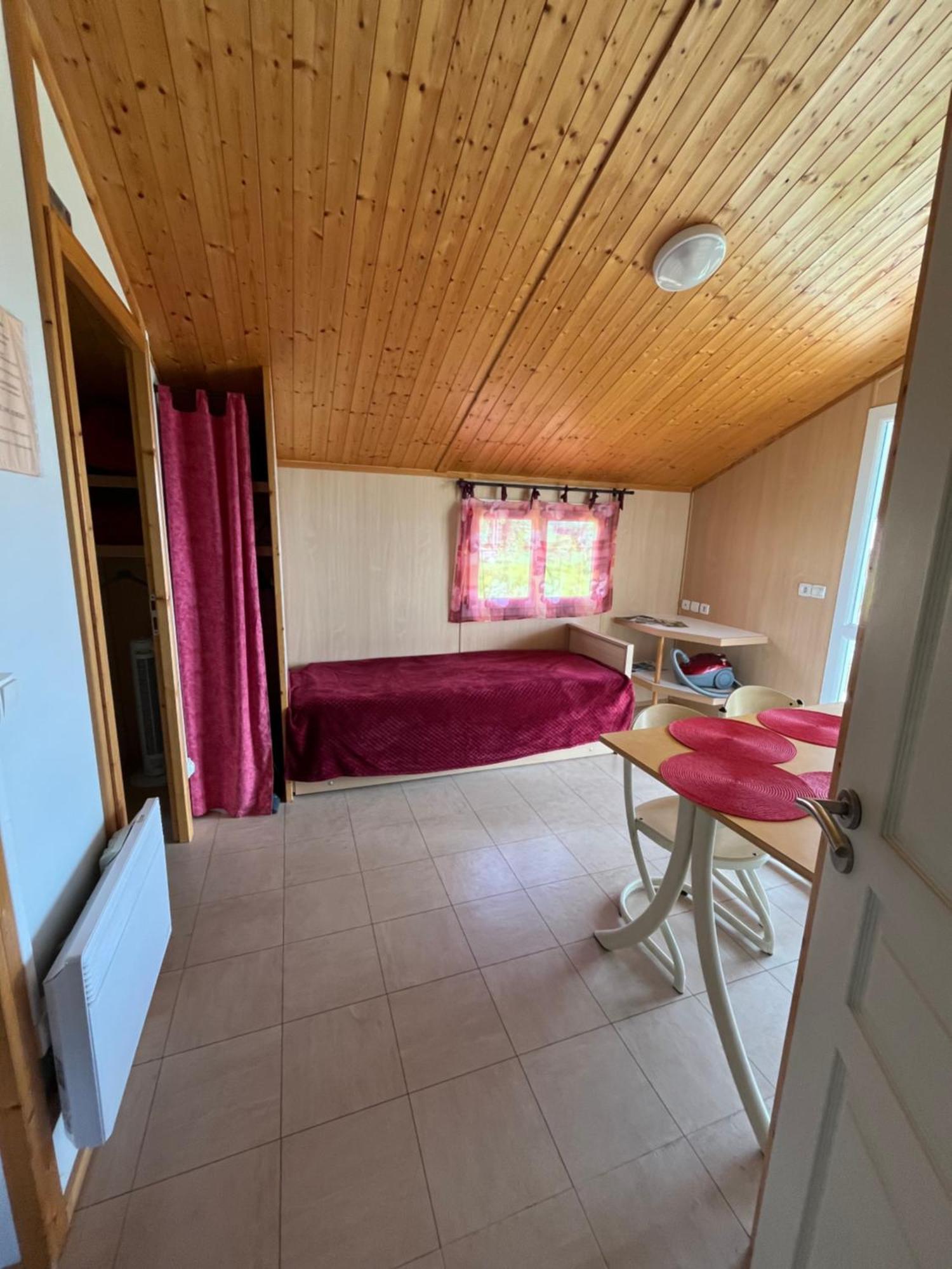 Les Chalets Du Piou Bussieres  Екстер'єр фото